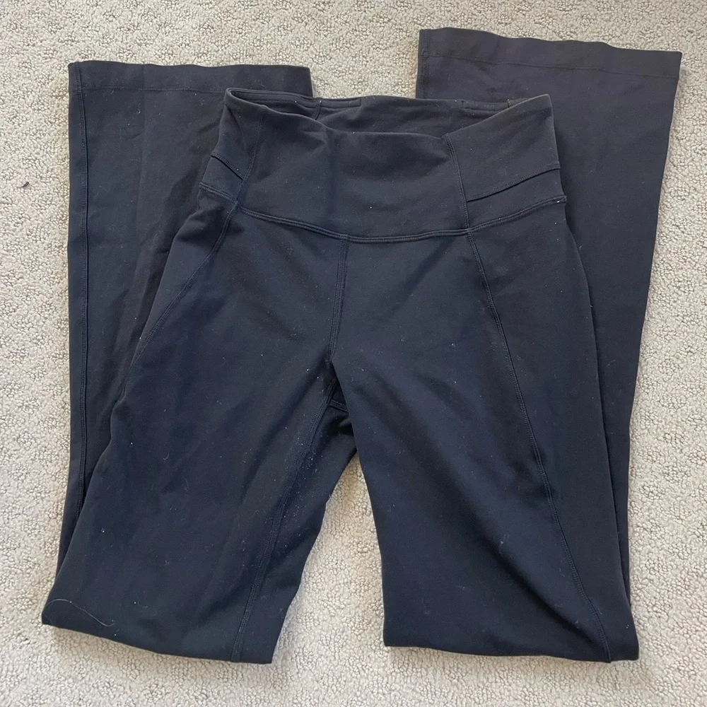 Lululemon flare yoga pants - Picture 2 of 2